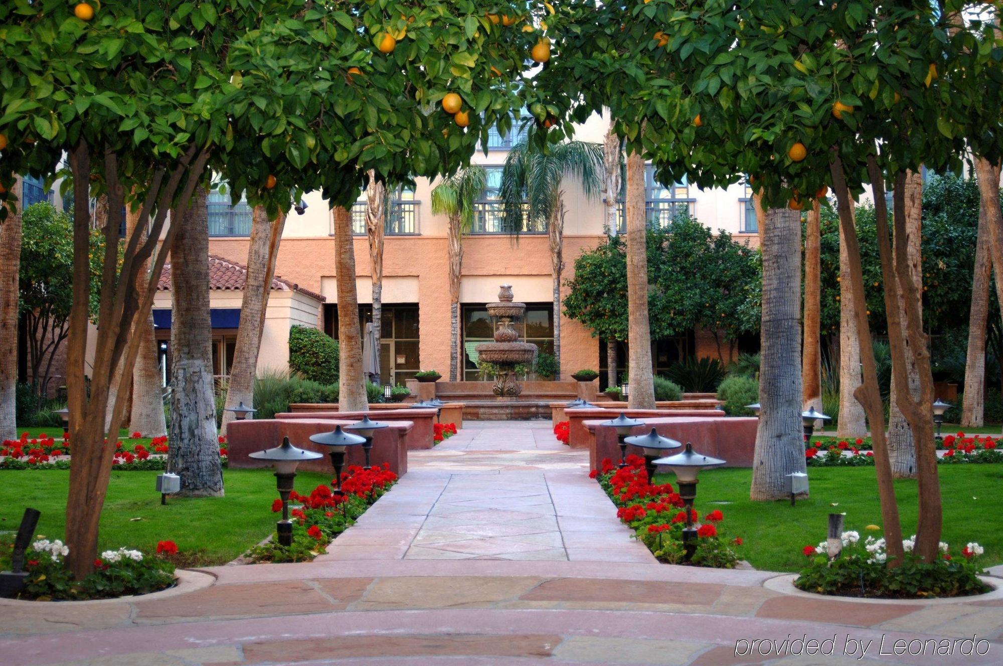 Tempe Mission Palms- Destination Fee Includes Parking Hotell Exteriör bild